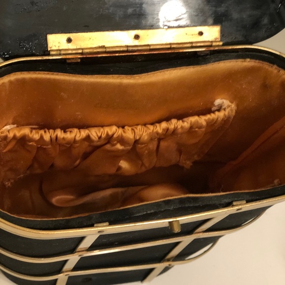 Faux Luxury Handbag💎 - Picture 5 of 6